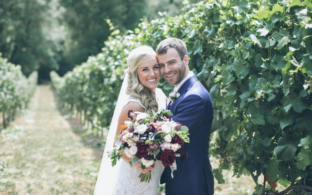 Natalie Isham Weds Steven Thoma at Oswego Hills Winery